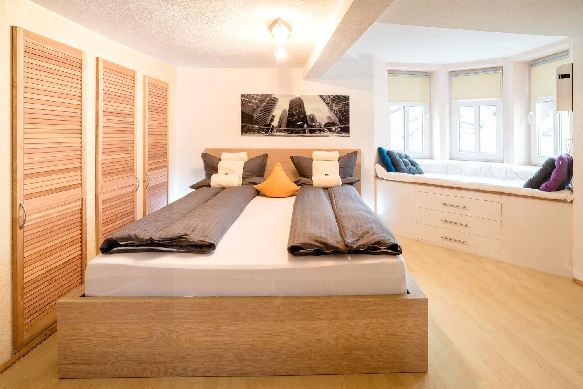 Apartments รูโดลชตัดท์ ภายนอก รูปภาพ